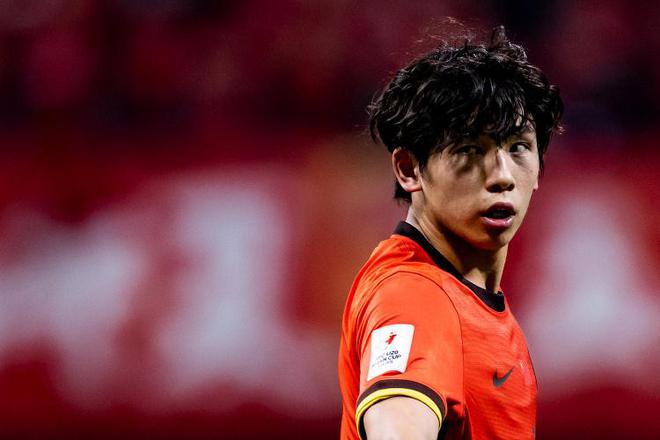 劉誠宇18歲，連續(xù)兩場失國足名單，仍需等機(jī)會。