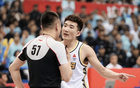 G4廣廈險勝青島，四球員滿分，一人及格，五人表現(xiàn)不佳。