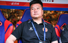 李金羽47歲，率隊(duì)不敗，反超對(duì)手至第一。