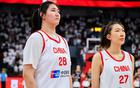 中國(guó)女籃大勝，一人失意僅得2分，球迷失望。