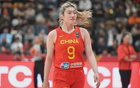 國際籃聯(lián)，中國女籃戰(zhàn)亞洲第三，李夢離場顯神秘之舉。