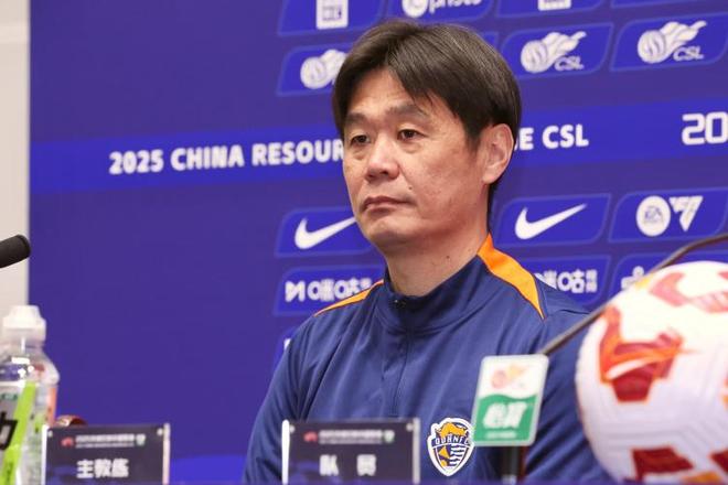記者：青島海?；蜃饨鑳蓢?guó)足新星，參與亞洲杯4戰(zhàn)。